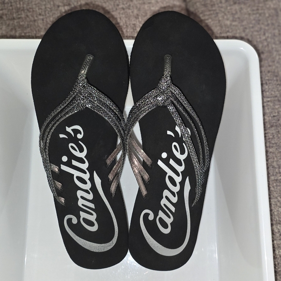 Candies: Braided, Strappy Wedge Thong Sandals, Black w/Silvery Bling, Size: 9/10 - Picture 2 of 11